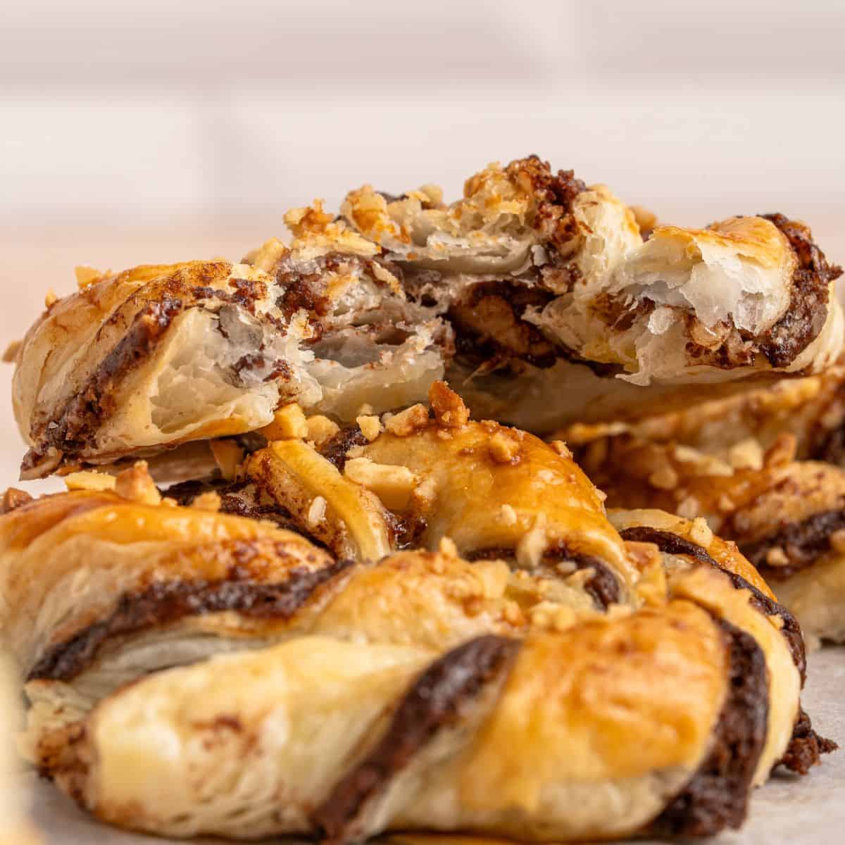 A close up of the pastry.