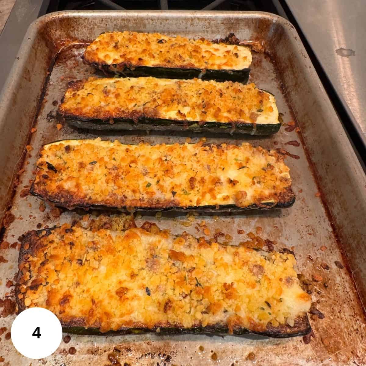 The zucchini after baking in the oven.